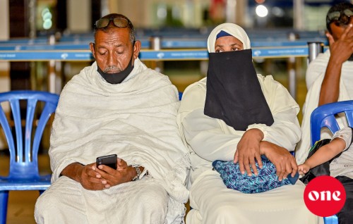 Raajjein  hajjah meehun gendhan beynunvaa faraaiythakun proposal husha'halhan hulhuvaalaifi