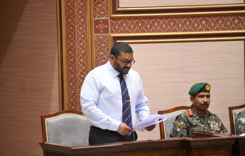 Bodu agu dheegen gaiy drone thah beynun kureveythoa suvaalu kuran Defense Minister Majilis ah