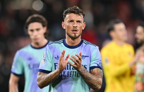 Raiyy card akaa eku Arsenal balivejje, Molhakaa eku United ah hamajhehumeh