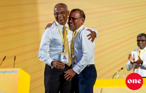 Nasheed vidhaalhuvifadhain meyzu thalhaa manzareh nei, dheraeesunge matured ninmun reendhoo lashkaruge haggugai