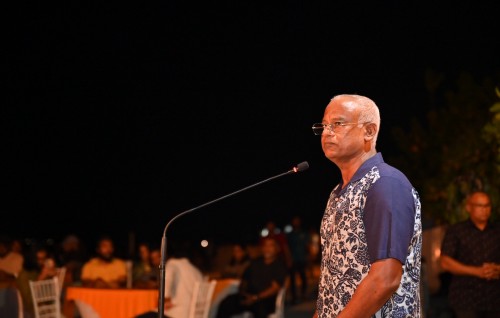 Solih, Raees Muizzu ah: Eheevaane meehun eba thibi, goi dhookurahvai meehunnaa vaahaka dhakkan vee