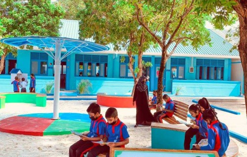 BML ge eheegai Nolhivaramfaru school gai reading park eh