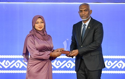 Evves dhathi kameh nethi kuriah oiy thanugai ves student loan ge faisaa dhakkamundhaane: Sarukaaru