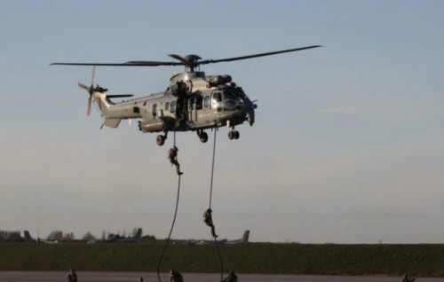 Fransgai ufahddhaa askaree helicopter gathumuge biya contract eh UAE in uvaalaifi